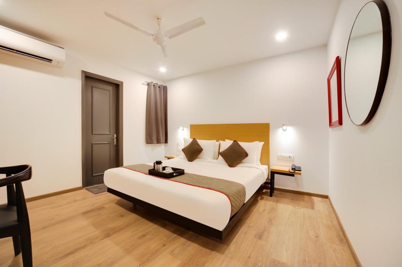 Oyo Townhouse 019 Anand Vihar Hotel Nueva Delhi Exterior foto